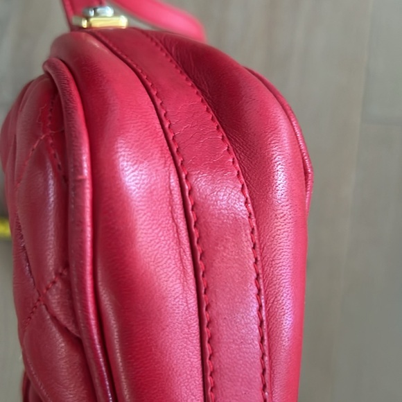 Judith Leiber Red Quilted Crossbody Bag with Diamond Pattern Kid leather - Picture 11 of 14
